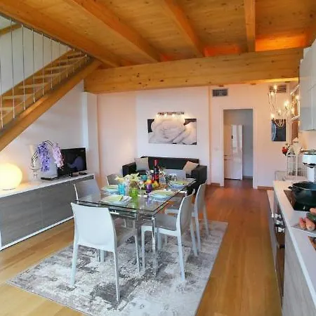 Riva Margherita 2 - Happy Apartment Bellano